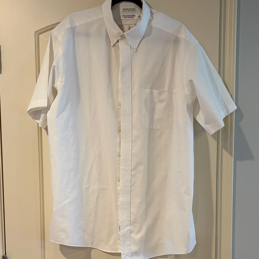 Roundtree & Yorke White Casual Button Down Shirt Size 17